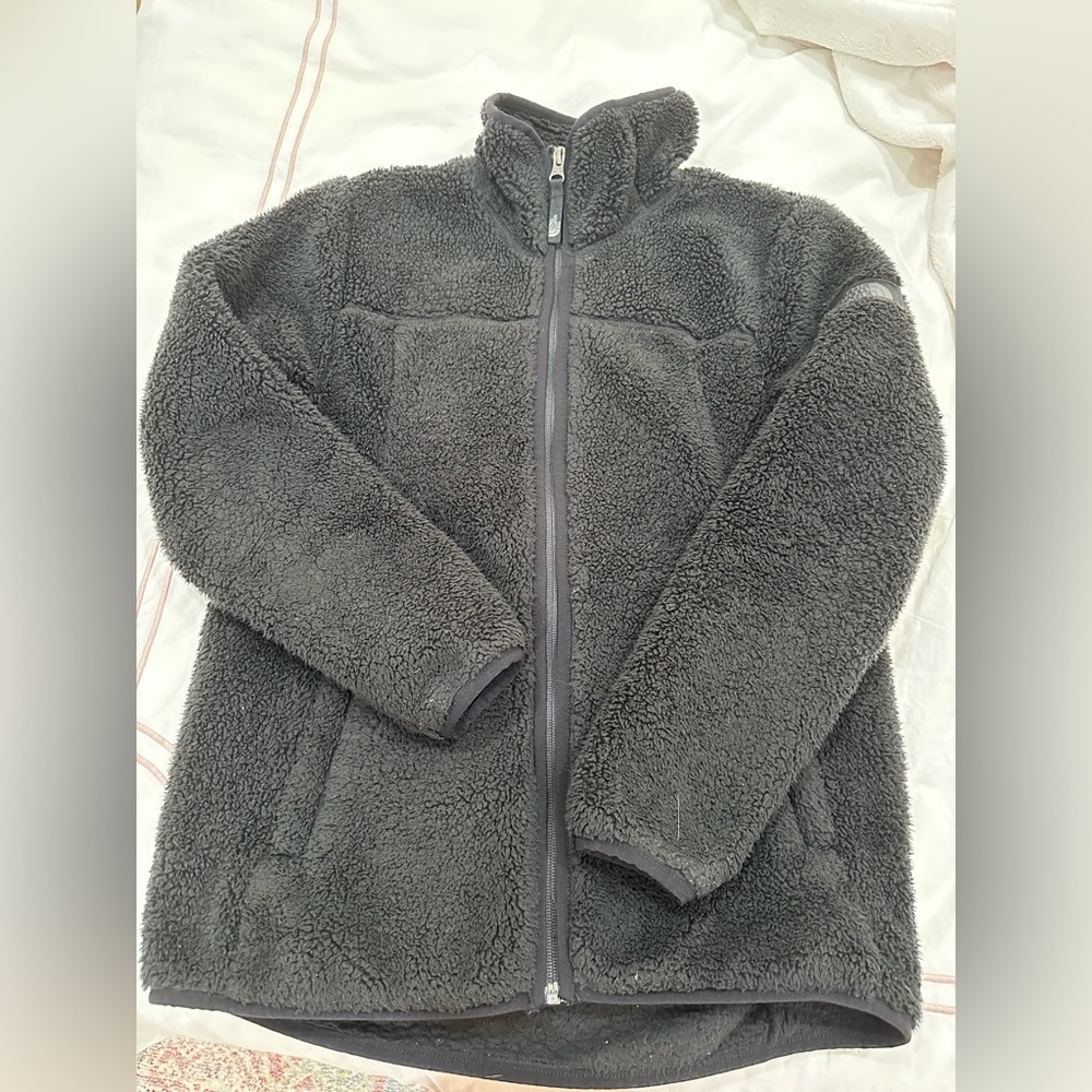 NORTH FACE SHERPA FLEECE. girls large. barely worn